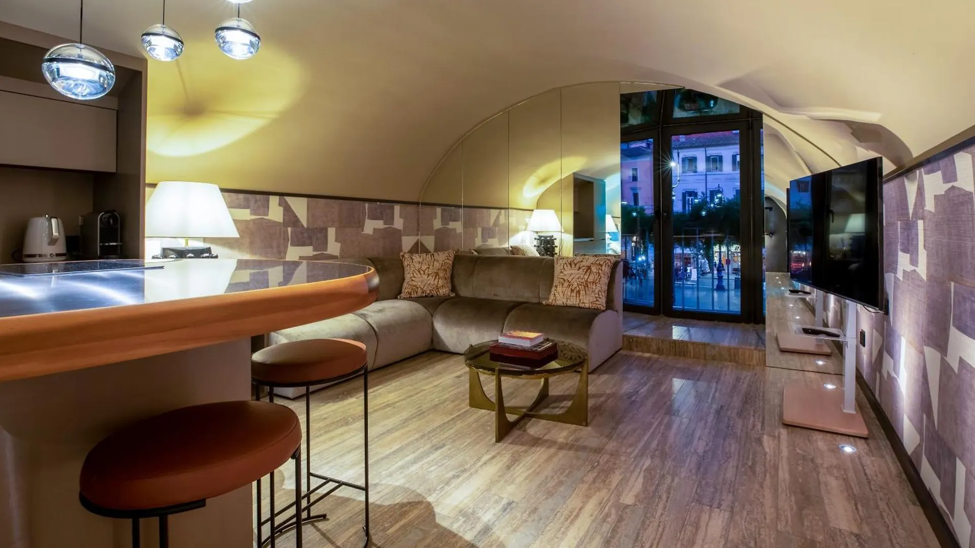 Piazza Navona Balcony Caden Suite Rome 0*,  Italy