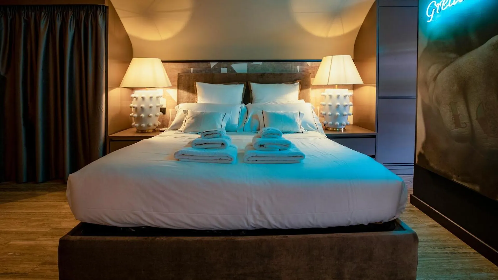 Piazza Navona Balcony Caden Suite Rome