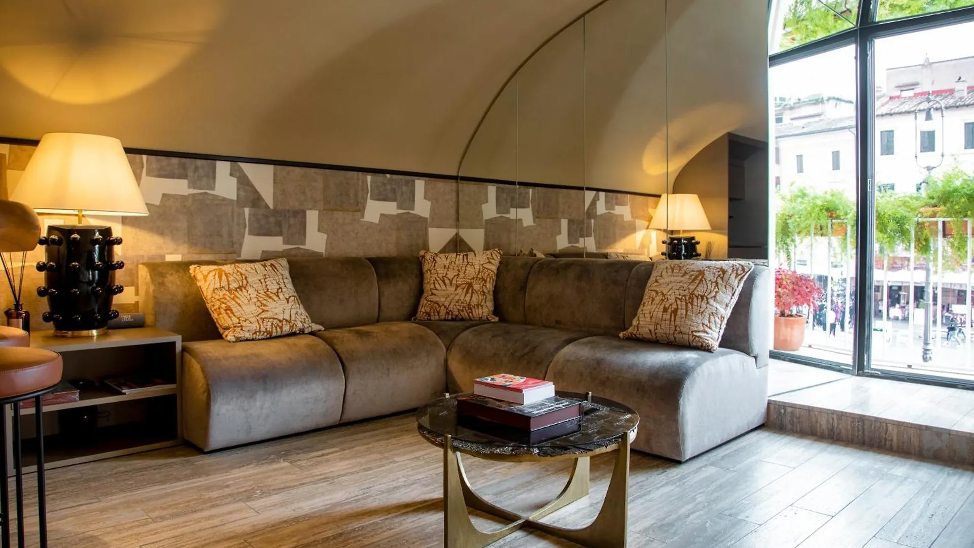 Apartment Piazza Navona Balcony Caden Suite Rome