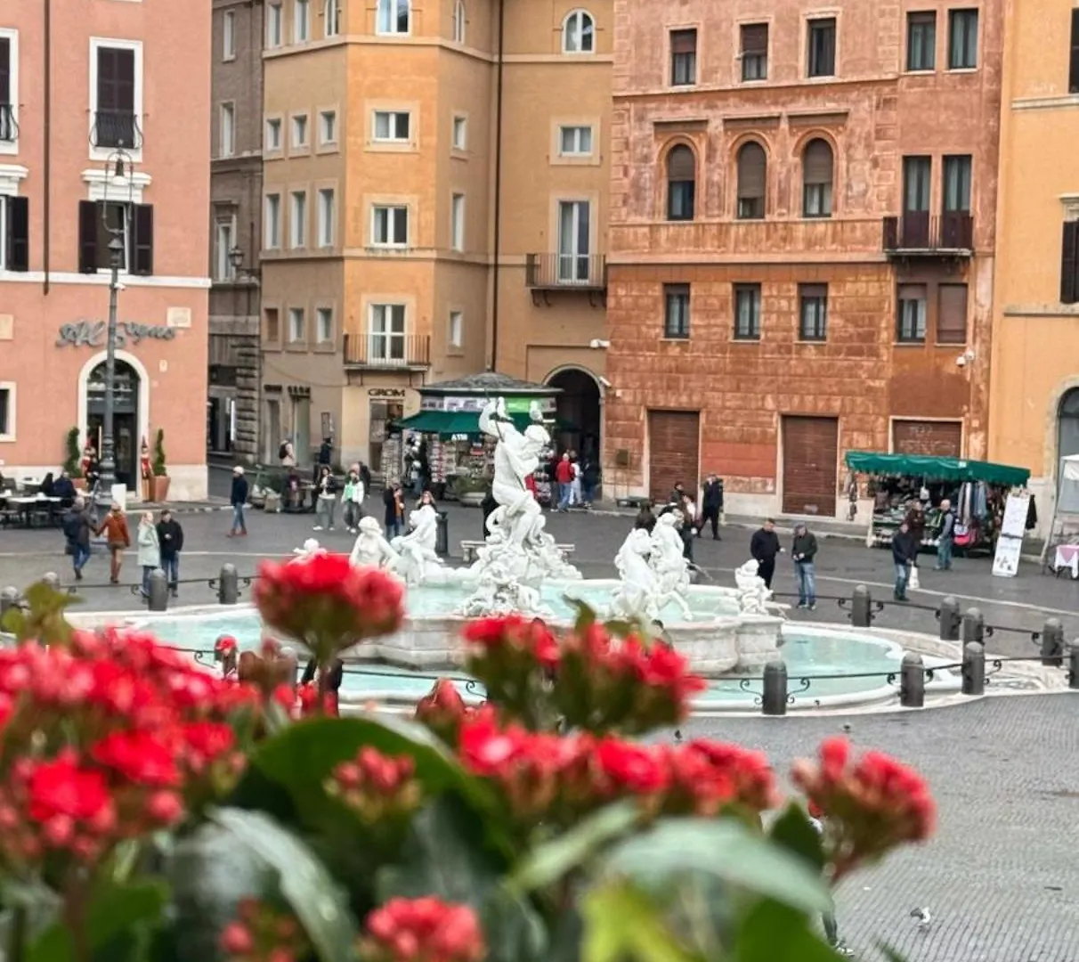 Piazza Navona Balcony Caden Suite Rome